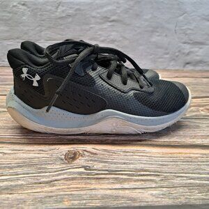 Under Armour Boys 1.5Y basketball Shoes trainers sneakers Black and white